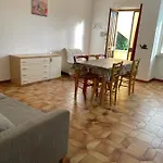 Semesterbostad Il Tritone *