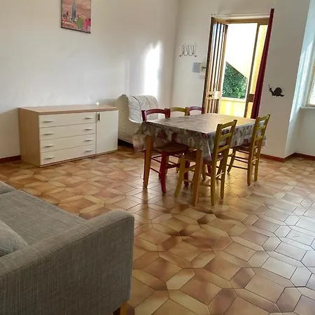 Holiday home Il Tritone *